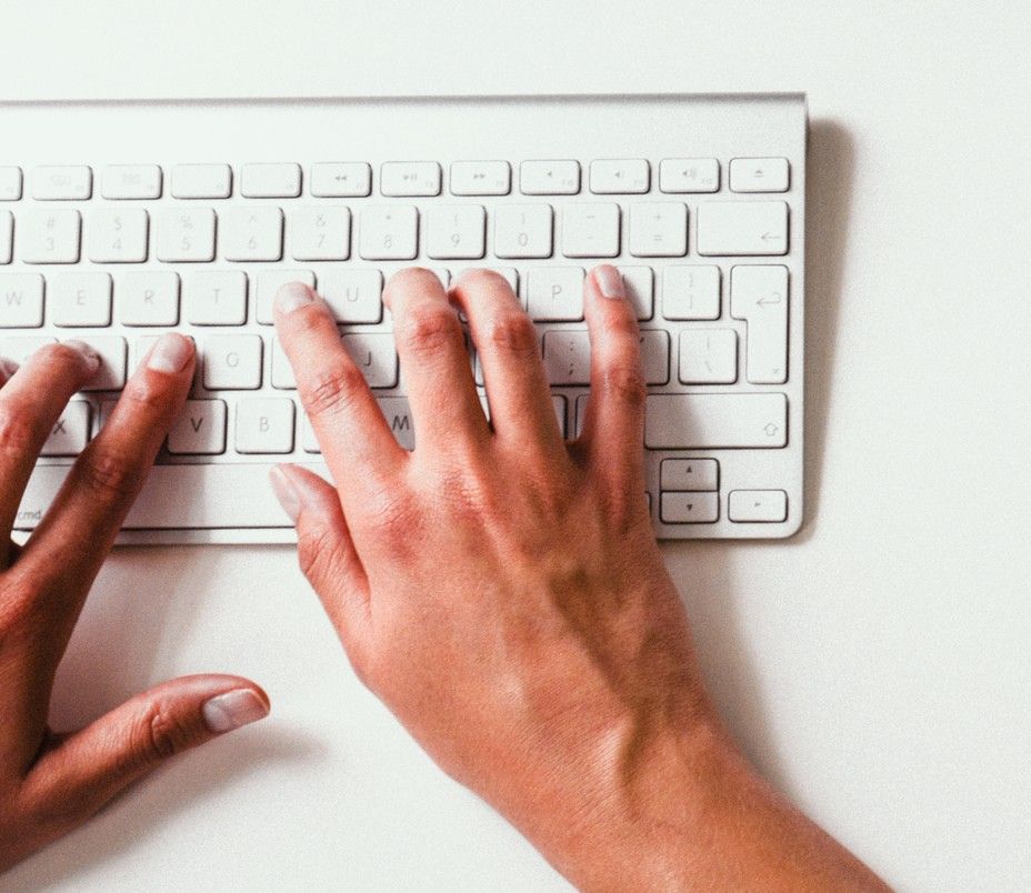 wpisuj zawsze tylko bezpieczne hasła; zdjęcie: DamianZaleski@unsplash.com, CC-0