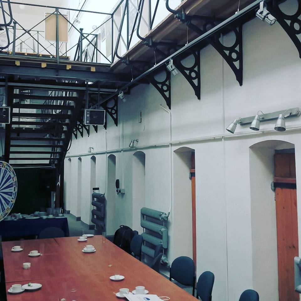 więzienie, CC-BY, operator-paramedyk