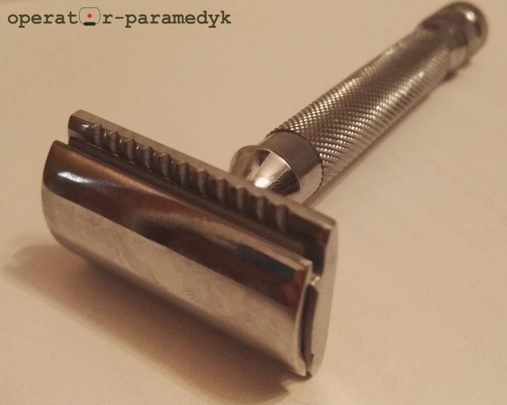 aparat do golenia Parker 91R, CC-BY-NC, operator-paramedyk