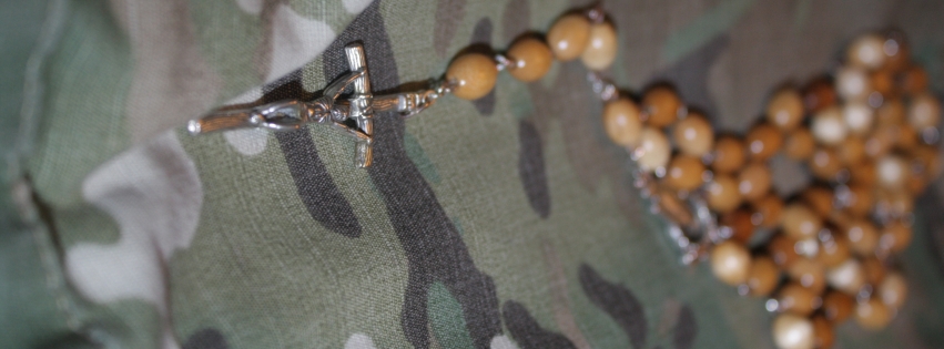 nawykowa modlitwa, zdjęcie: www.operator-paramedyk.pl, CC-BY-NC